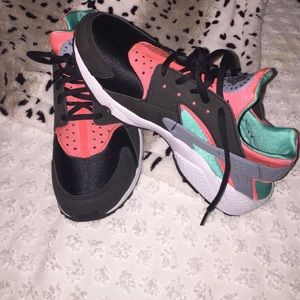 Women's Nike Huarache