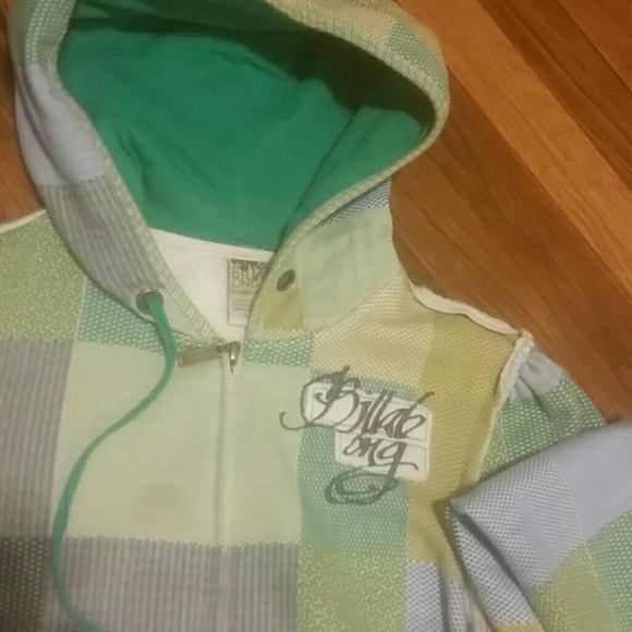 Super cute Bilabong sweatshirt! - Picture 2 of 2