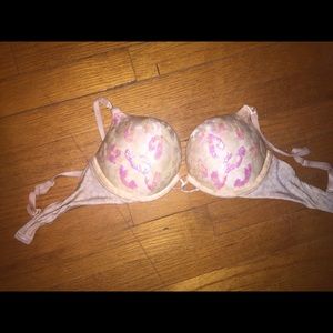 Victoria's Secret bombshell