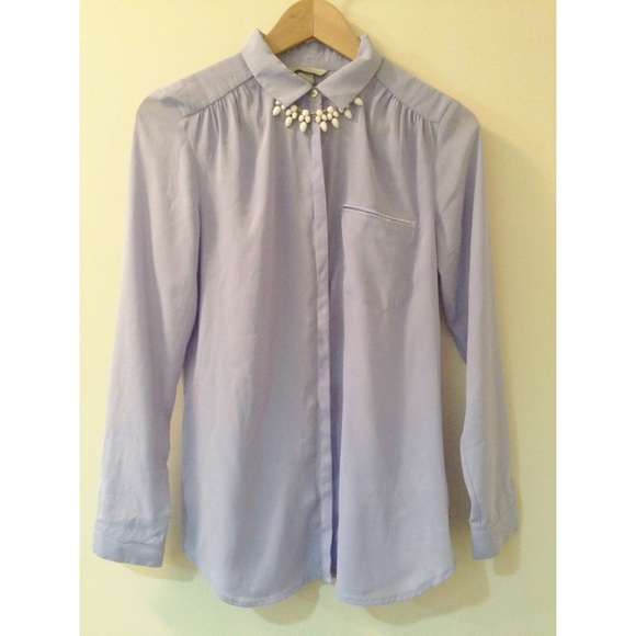 H&M Tops - 🎉HP🎉‼️PRICE DROP‼️Pastel Purple blouse
