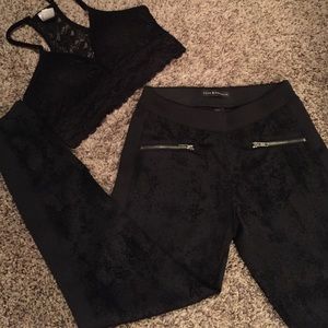 Rock and republic blk velvet speck skinnies small