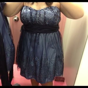 Plus size dark Blue strapless prom dress.