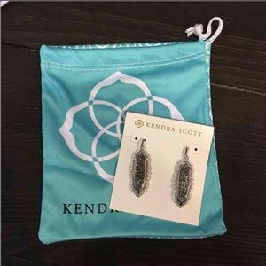 Kendra Scott Fran earrings silver drusy