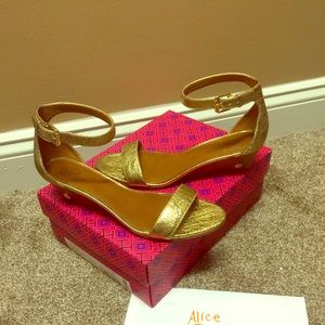 SOLD Tory Burch Savannah Wedges in Gold Sz 8.5