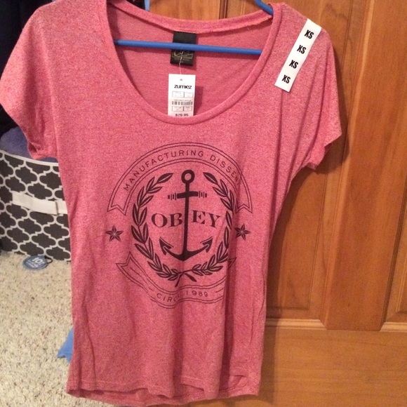 Obey Tops - obey t-shirt