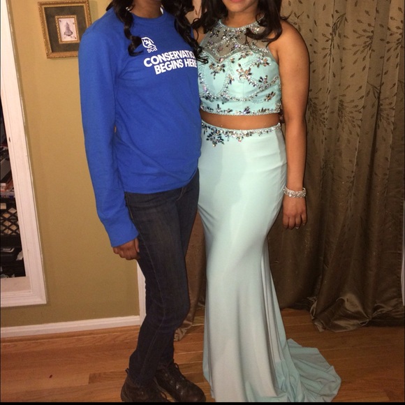 COLORS Dress Tw Piece Prom Dress - Picture 4 of 4