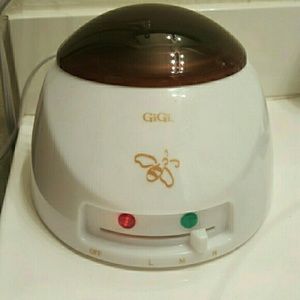 Gigi Hot Wax Warmer & Accessories