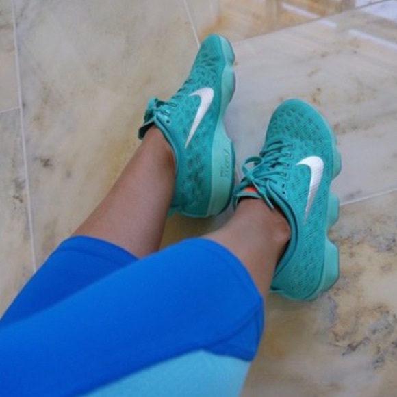 Nike Agility- Jade Color - Picture 3 of 4