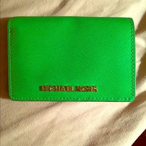 Michael Kors Jet Set Medium Slim Wallet