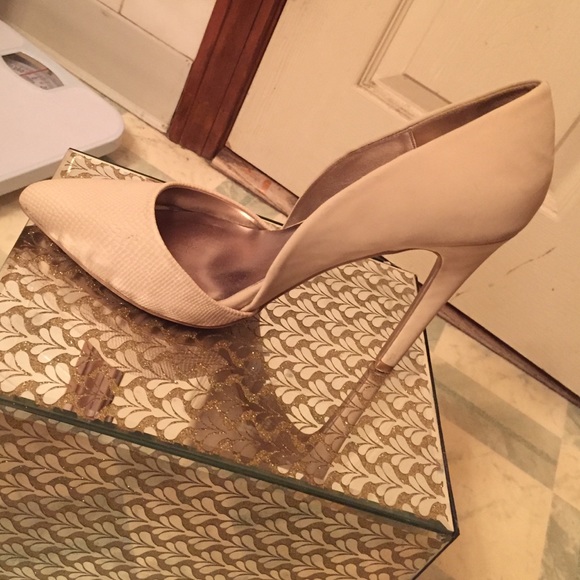 Classic heels - Picture 3 of 3