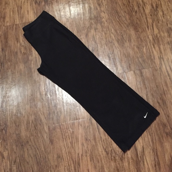 Nike Dri-Fit Low Rise Capri sz XS - Picture 2 of 4
