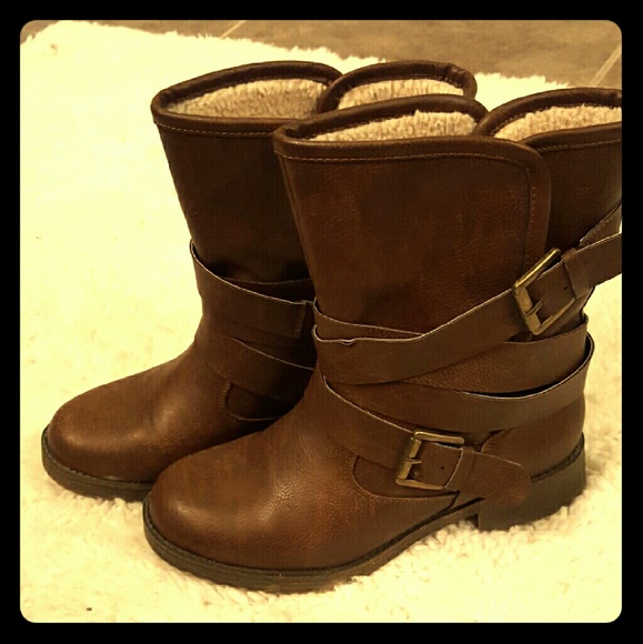Montie Brown boots