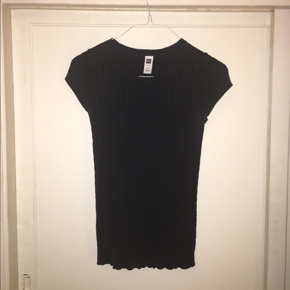 Gap black sweater