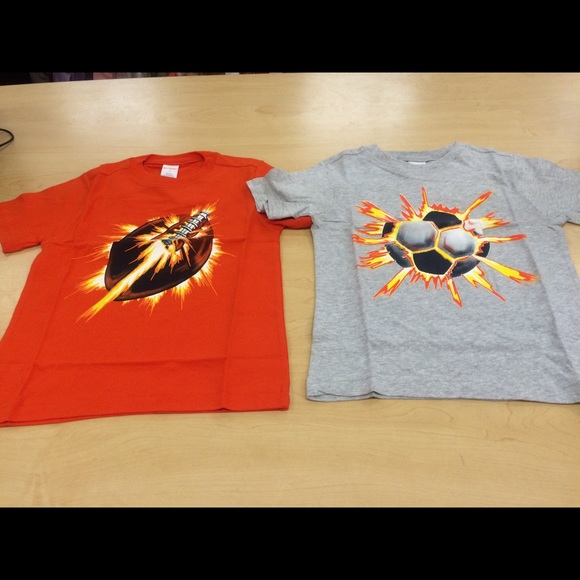 Lot of 2 Boy t shirt size 4