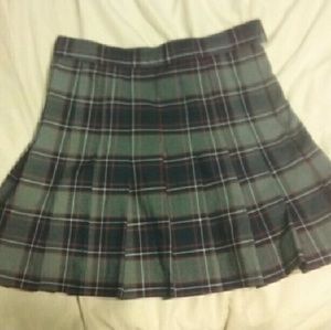 American apperal navy plaid tennis skirt.