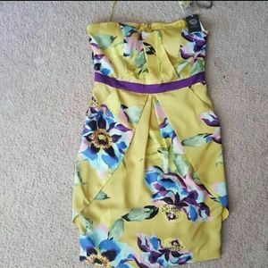 (SOLD) VINCE CAMUTO floral dress