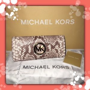 🆕😀MK Fulton Flap Wallet