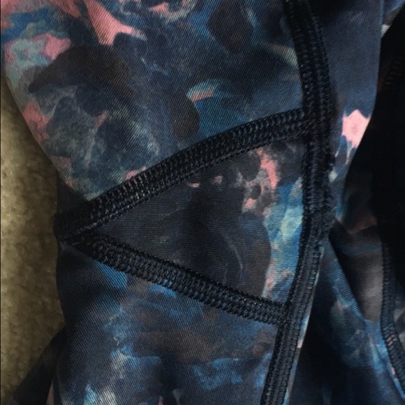 SOLD SOLD SOLD Lululemon if your lucky legging - Picture 3 of 4