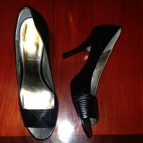 Calvin Klein Shoes - Classy Calvin Klein Peep Toe Pump