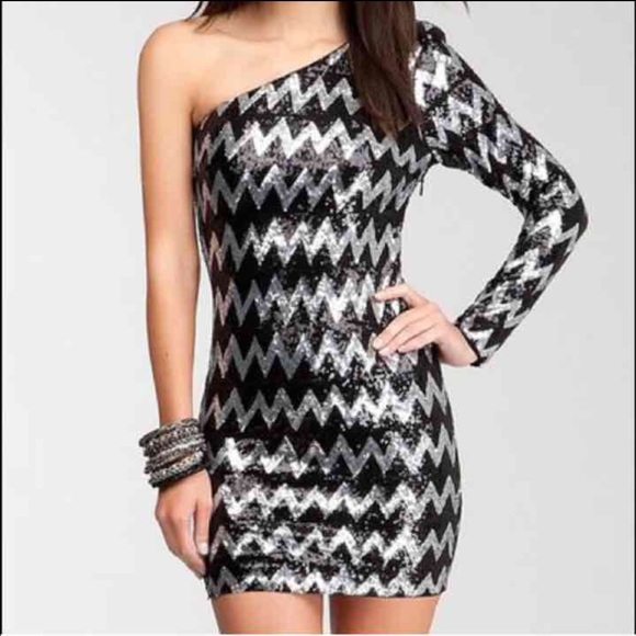 Bebe dress - Picture 1 of 3
