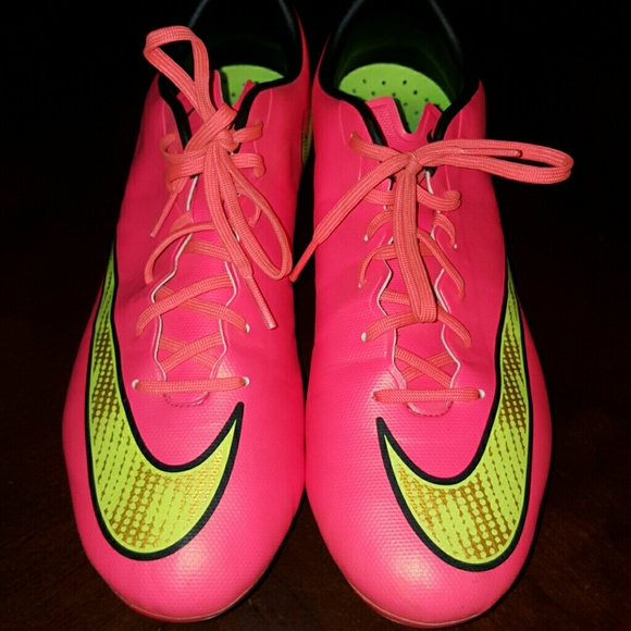 Nike mercurial soccer cleats