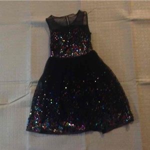 (16) Girls Easter Dress