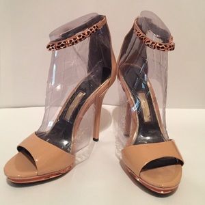 🔅Never Worn Boutique 9 Leopard Nude Heels🔅