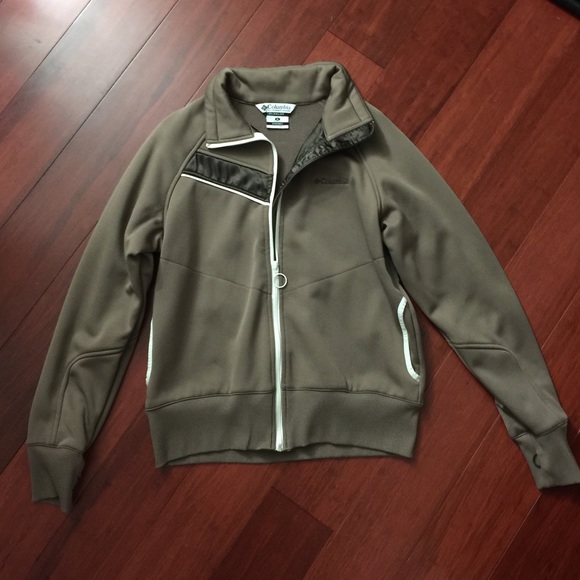 Brown Columbia sweatshirt size XL but fits like L - Picture 1 of 4