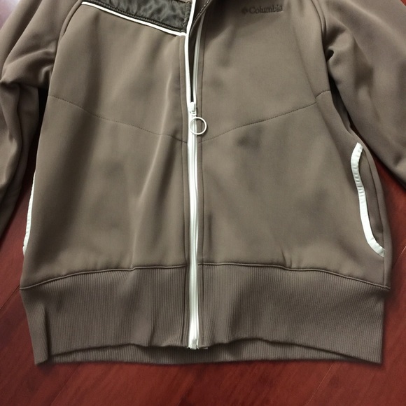 Brown Columbia sweatshirt size XL but fits like L - Picture 3 of 4