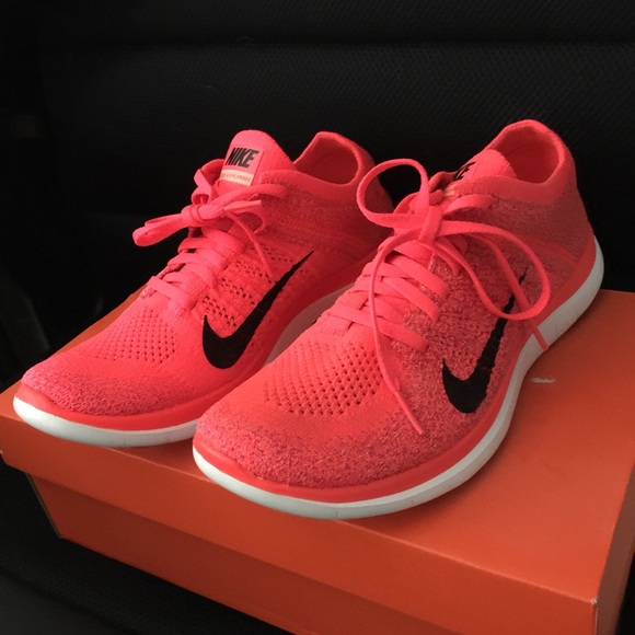 Nike Shoes - Women's Nike Free 4.0 Flyknit Size 8