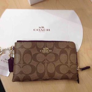 Double zippers Coach wristlet