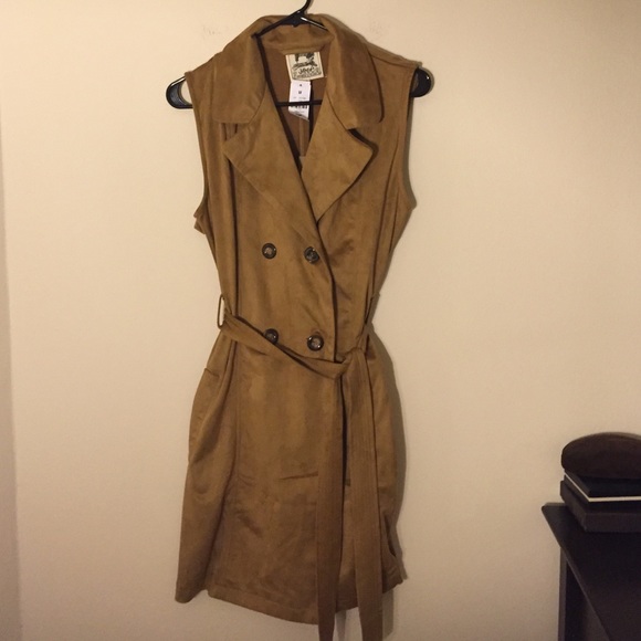 LF Sleeveless Trench Dress LF Sleeveless Trench Dress