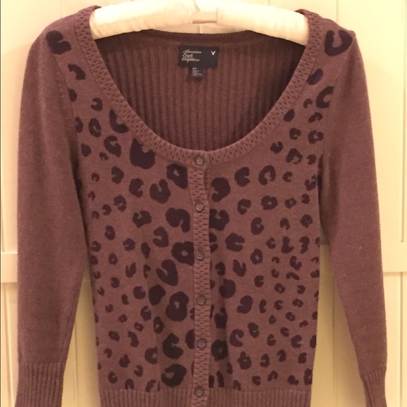 American Eagle sweater