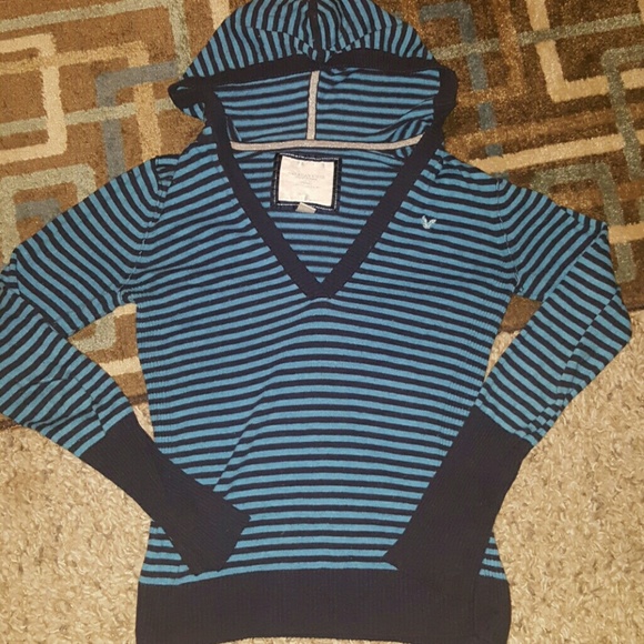 American Eagle lightweight hoodie/sweater