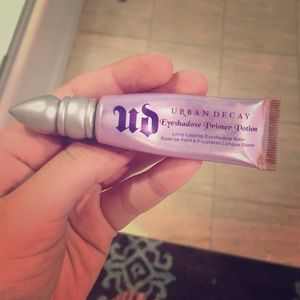 Urban decay eyeshadow primer potion