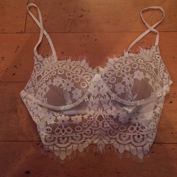 White lace bandeau/crop top!