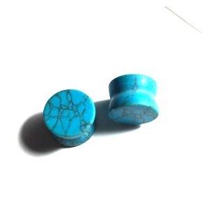 Turquoise stone gaged earrings