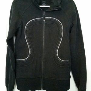 Black lululemon cuddle jacket