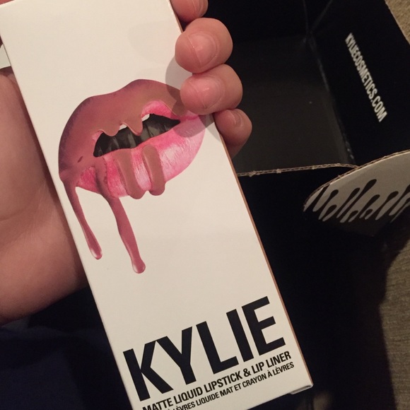 Kylie Lip Kit (Candy K)