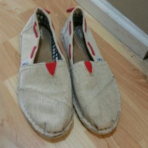Canvas TOMS