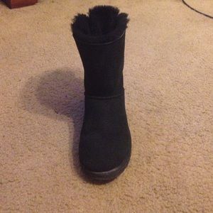 Black uggs