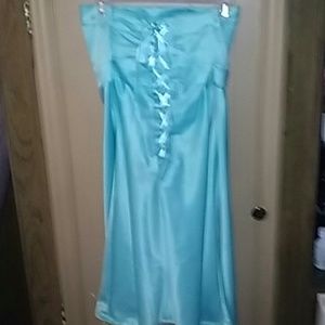 Deadpan colored formal strapless lace back dress