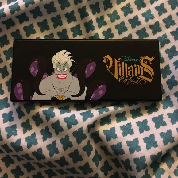 Disney Other - 🎀 Disney Ursula Pallet 🎀