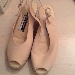 Andre Assous beige suede wedges