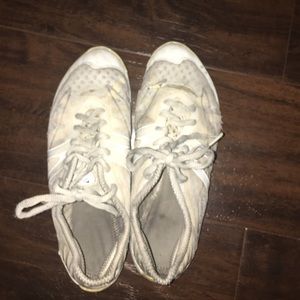 Vengance cheer shoes