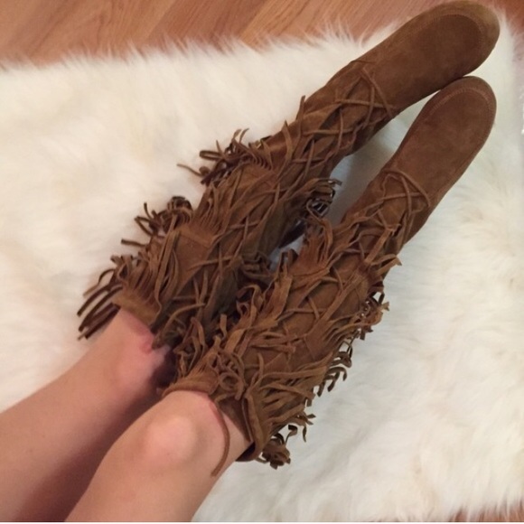 Boutique Shoes - Knee High Lace Up Fringe Boots 5.5