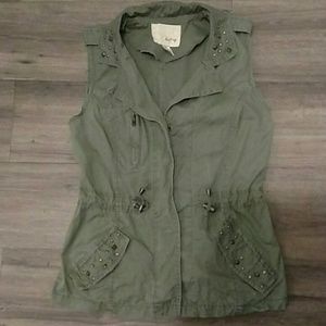 Daytrip Military Green Vest
