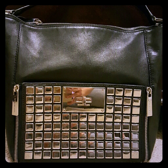 Michael Kors Handbags - Michael kors purse
