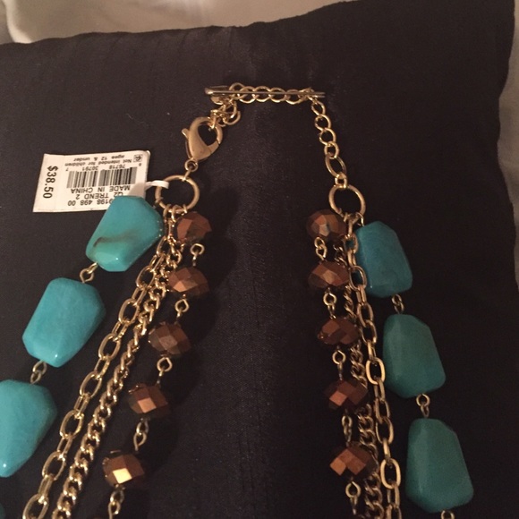 Stunning!! Turquoise Stone Four Strand Necklace - Picture 3 of 4