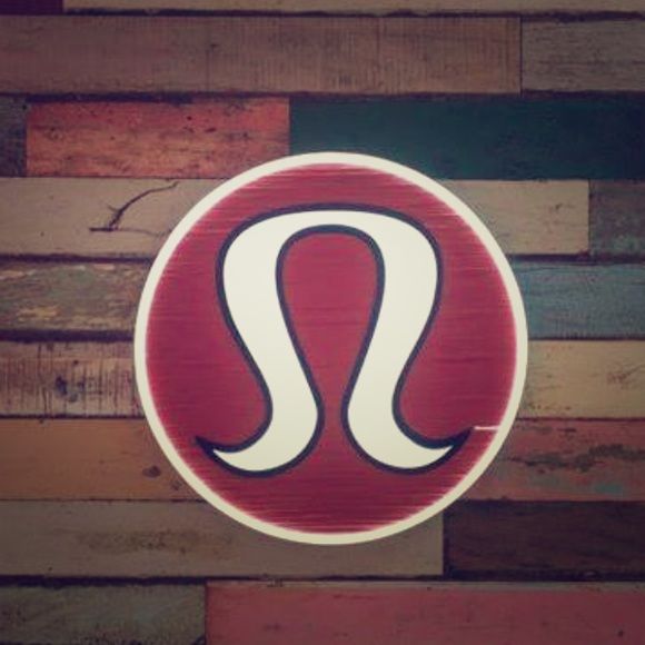 ISO LULULEMON JOGGERS